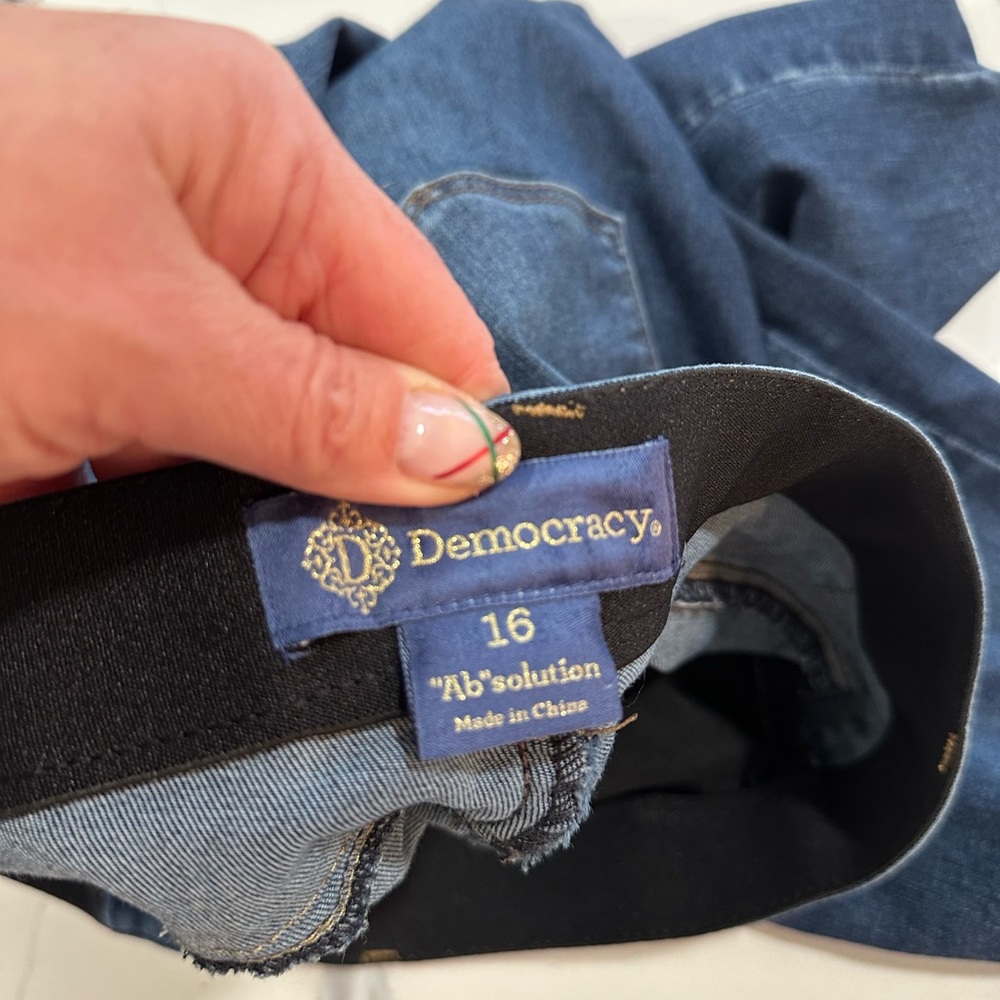 ❌SOLD❌Democracy Jeans